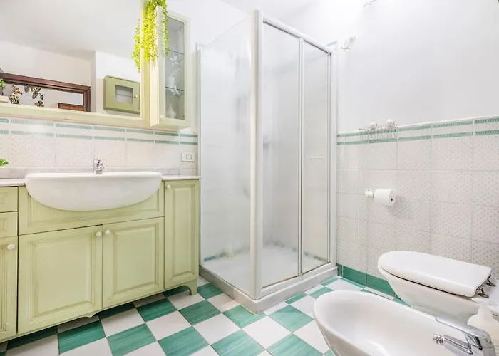 Heaven Near Ferrari's - Train Station * 摩德纳